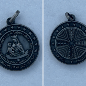 relica™ de nuestra señora de virtud d’aubervilliers — color plata vieja